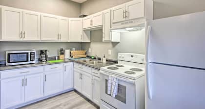 Restored Enid Apt ~ 1 Mile to Historic Downtown!