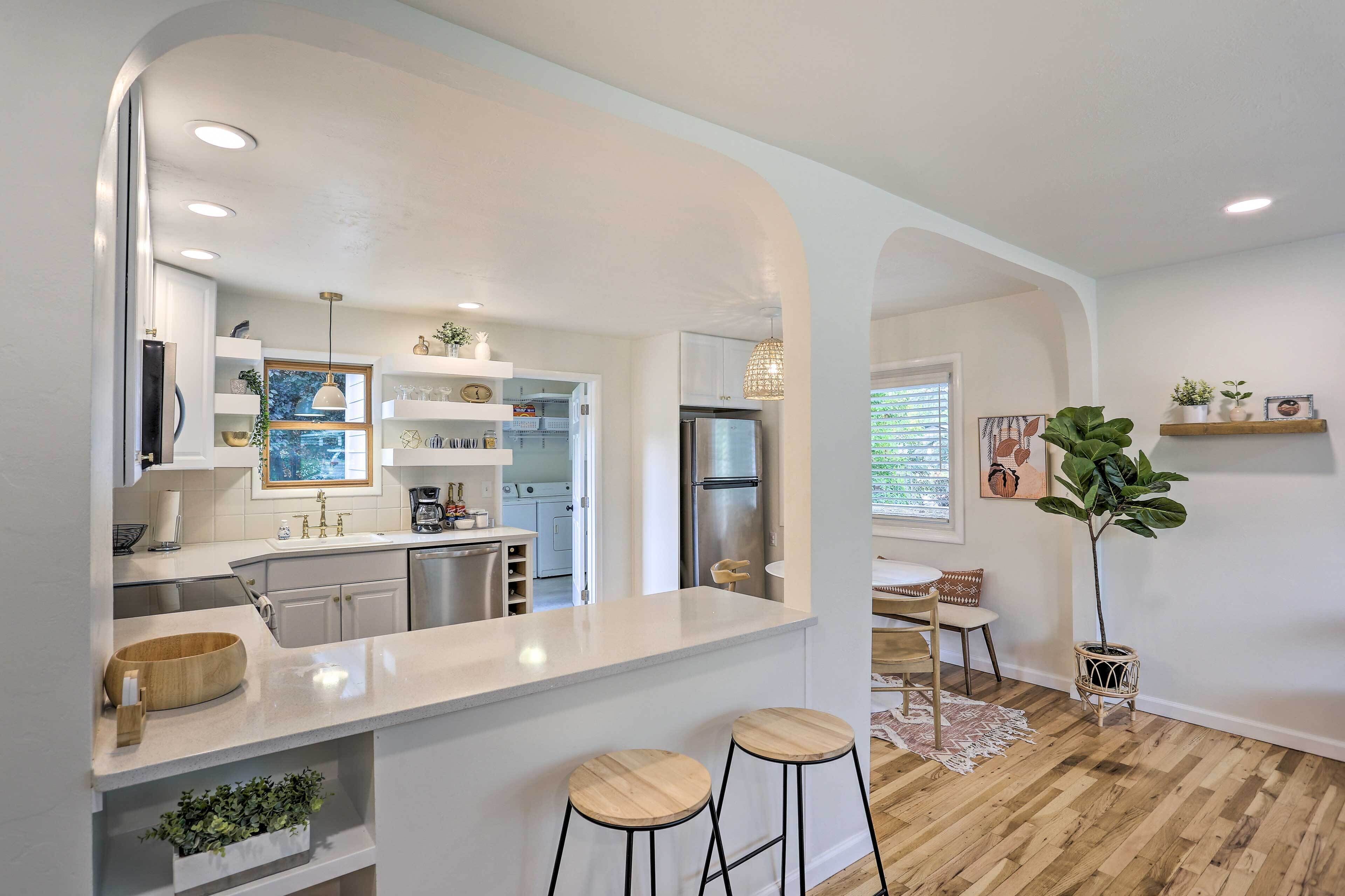 House (2 Bedrooms) | Private kitchen | Microwave, oven, stovetop, dishwasher
