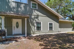 House (2 Bedrooms) | Interior - St Petersburg Vacation Home 6 Mi to St Pete Beach! (St. Petersburg)