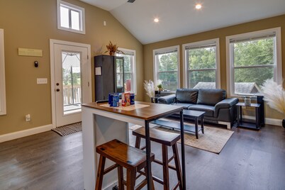 寧靜的濱水工作室，距格林維爾 16 英里！