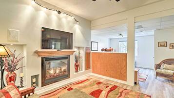 Apartment (1 Bedroom) | Interior