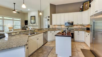 Nhà (4 Bedrooms) | Nội thất