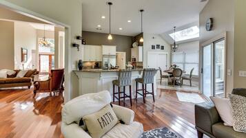 Rumah (4 Bedrooms) | Interior
