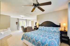 Interior - Taylorsville Lake Cottage Rental w/ Hot Tub! (Taylorsville)