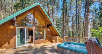 Remote Escape: Peaceful Cabin Near Naches River