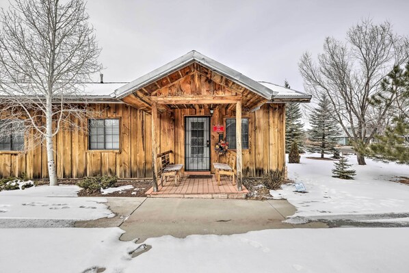 Exterior - Williams Vacation Rental w/ Mountain View! (Williams)