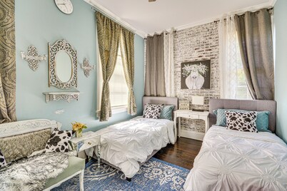 寬敞歷史悠久的家庭住宅，附庭院和露台！