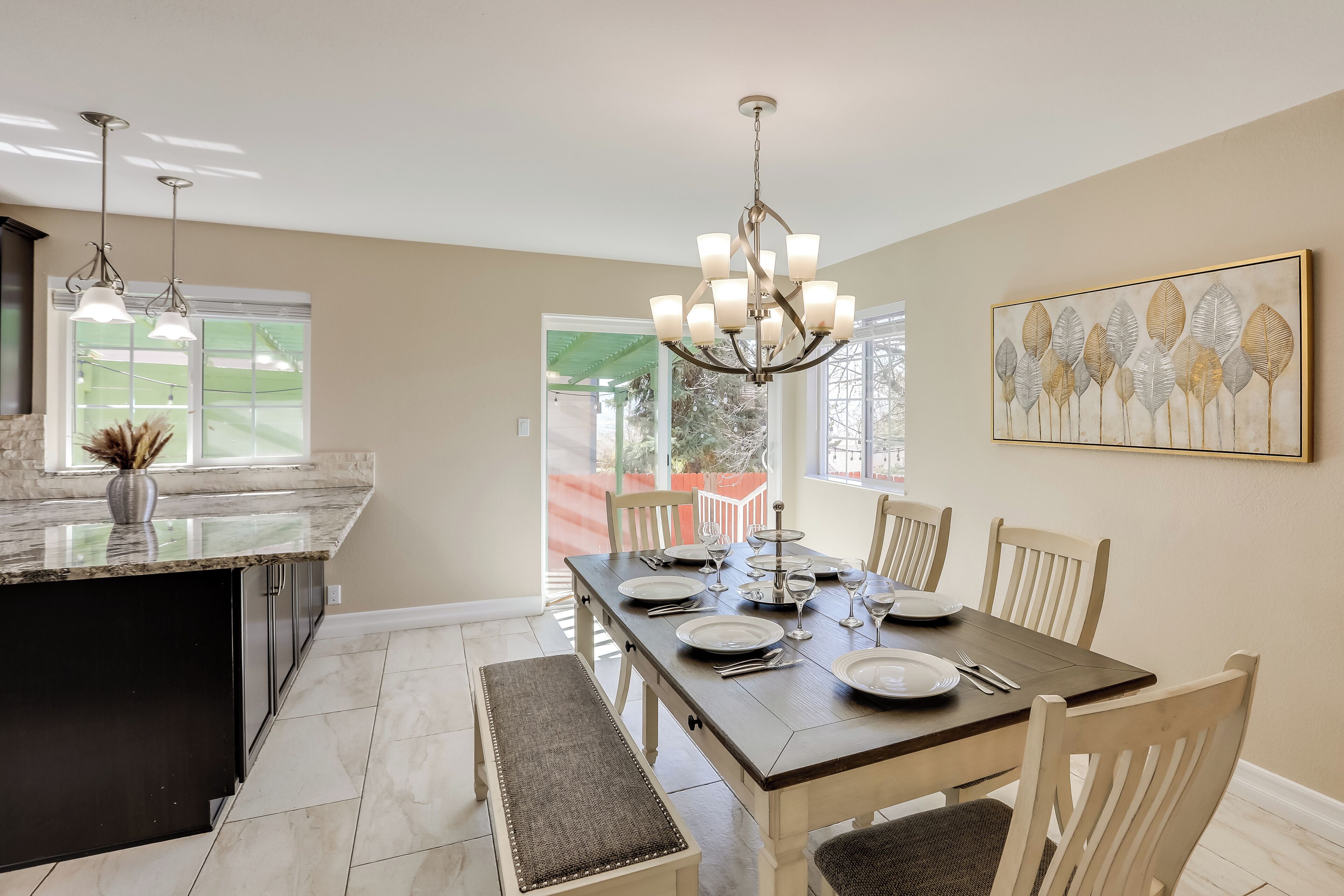 House (3 Bedrooms) | Interior