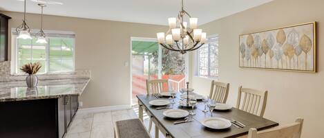 House (3 Bedrooms) | Interior