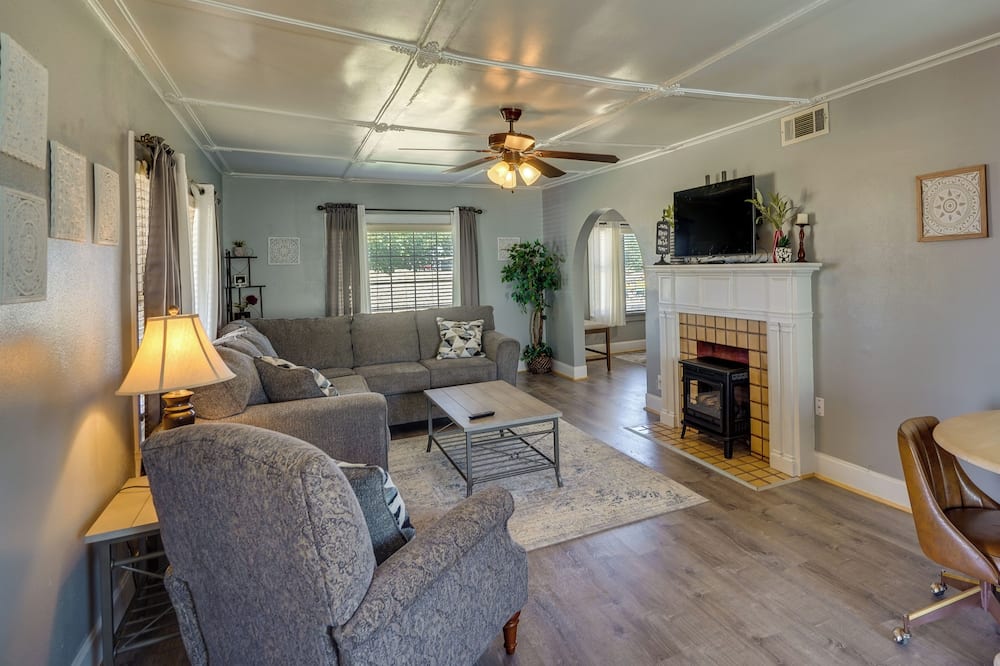 Lamesa Vacation Rental w/ Covered Patio & Fire Pit - Dawson County, TX