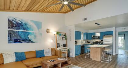 Breezy Cape Canaveral Townhome ~ 1 Mi to Beach!