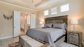 House (5 Bedrooms) | Interior