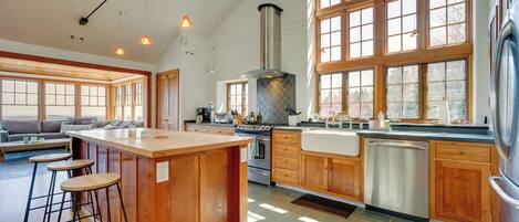 House (2 Bedrooms) | Interior