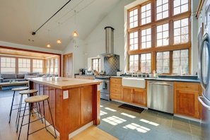 House (2 Bedrooms) | Interior - Peaceful Marlboro Vacation Rental w/ Sauna & Yard! (Wilmington)