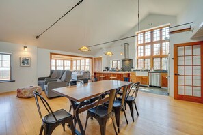 Casa (2 Bedrooms) | Interior