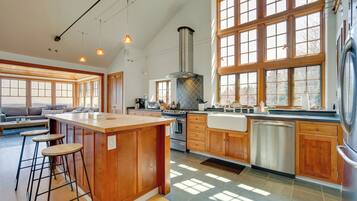 Rumah (2 Bedrooms) | Interior