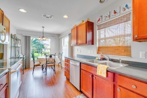 House (2 Bedrooms) | Interior - Ocala Home w/ Screened-in Porch & Community Perks! (Ocala)