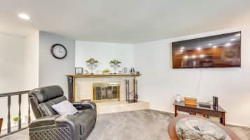 House (5 Bedrooms) | Interior