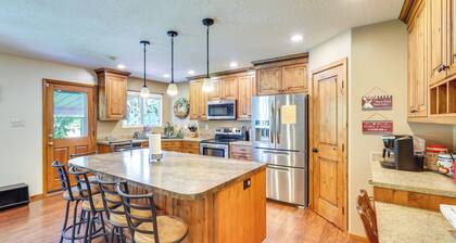 Lovely Twin Falls Home w/ Private Hot Tub!