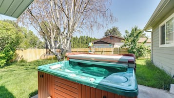 獨棟房屋 (5 Bedrooms) | 室外 Spa 池