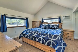 House (2 Bedrooms) | 2 bedrooms, bed sheets