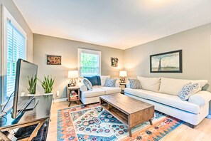 TV - New! Private Greensboro Escape w/ Grill, Fire Pit! (Greensboro)