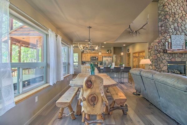 House (3 Bedrooms) | Interior