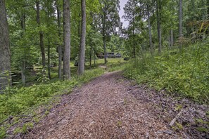Cottage (2 Bedrooms) | Interior - Private Fire Pit & Creek: Bryson City Retreat! (Bryson City)