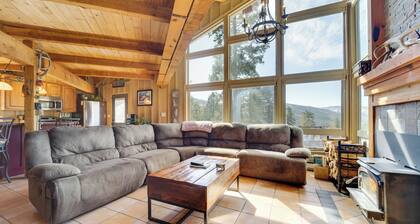 Bayfield Cabin w/ Hot Tub & Striking Mountain View