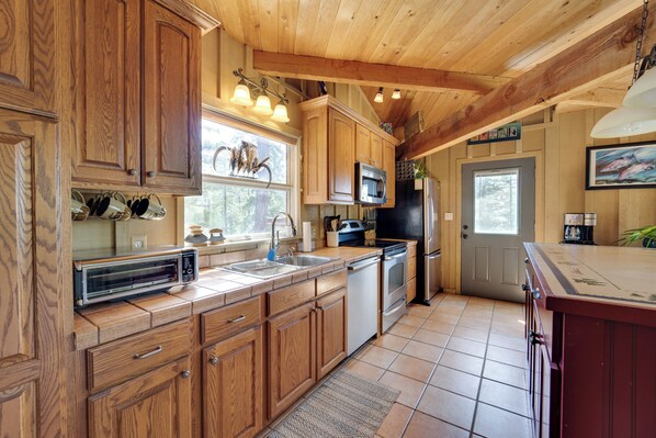 House (2 Bedrooms) | Interior