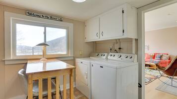 Rumah (2 Bedrooms) | Interior