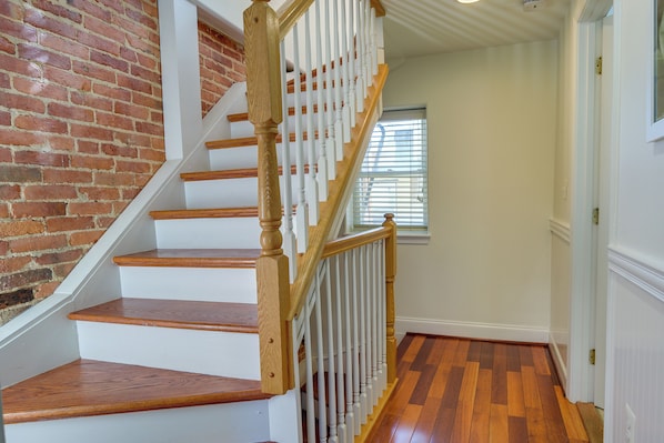 Apartment (2 Bedrooms) | Interior - 1 Mi to to M&T Bank Stadium: Home w/ Rooftop Patio (Baltimore)