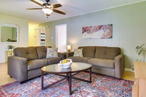 Interior - Pet-friendly Black Mountain Vacation Home w/ Deck (Black Mountain)