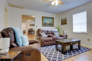 House (3 Bedrooms) | Interior - Stunning Gulfport Getaway ~ 1 Mi to the Beach (Gulfport)