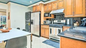 Highchair, paper towels