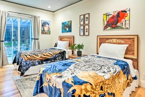 3 soverom, strykejern/-brett, barnesenger (inkludert) og sengetøy