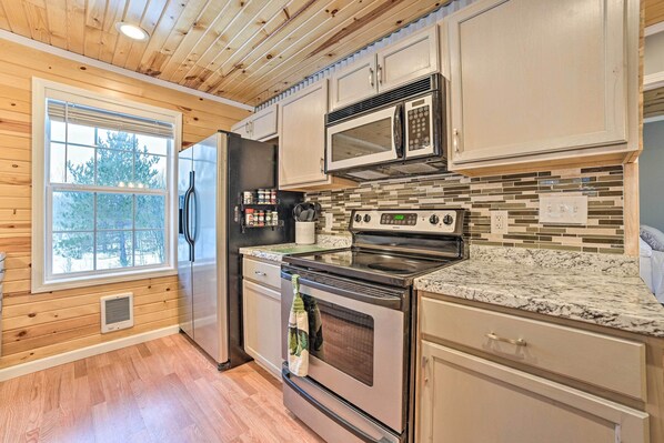 House (2 Bedrooms) | Interior