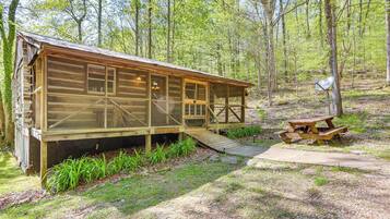 Apartemen (0 Bedroom) | Bagian depan properti