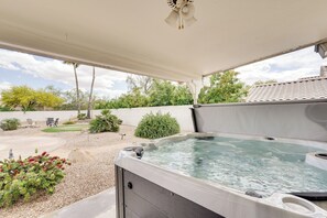 House (5 Bedrooms) | Interior