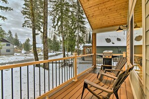 House (4 Bedrooms) | Interior - Family-friendly Packwood Retreat w/ Deck! (Packwood)