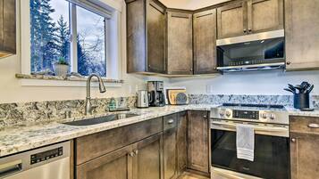 House (4 Bedrooms) | Bahagian dalam