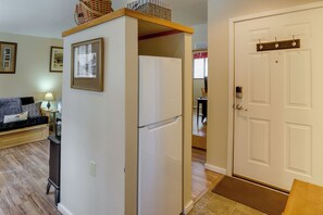 Apartment (0 Bedroom) | Interior