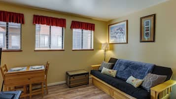 公寓 (0 Bedroom) | 住宿正面