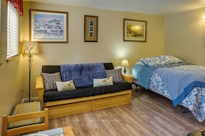 Apartment (0 Bedroom) | Interior