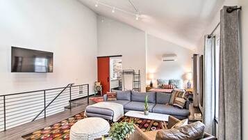 Apartment (1 Bedroom) | Interior