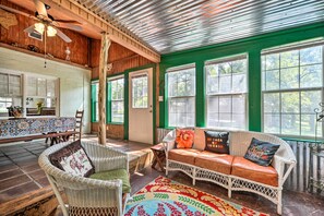 Cottage (2 Bedrooms) | Interior