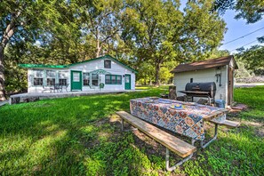 Cottage (2 Bedrooms) | Interior