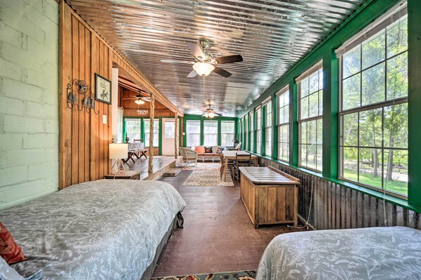 Cottage (2 Bedrooms) | Interior