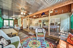 Cottage (2 Bedrooms) | Interior