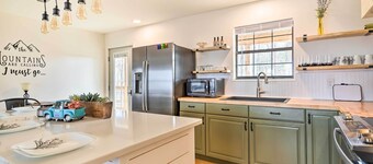 Renovated Cabin w/ Decks, Views, & Fire Pit!